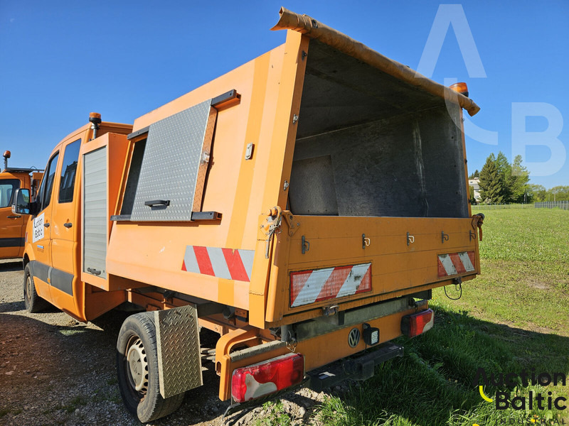 Volkswagen Crafter - Kamioncine vetëshkarkuese: foto 3 Volkswagen Crafter - Kamioncine vetëshkarkuese: foto 3