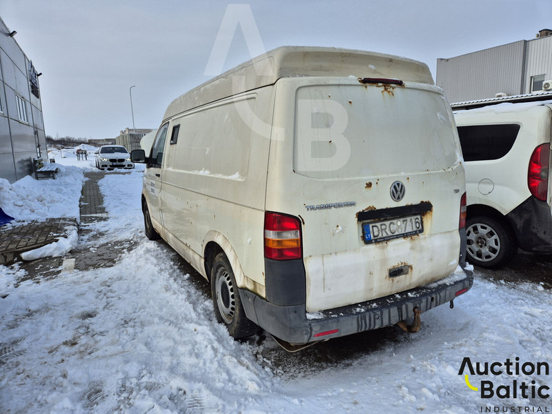 Volkswagen Transporter - Furgon i vogël: foto 3 Volkswagen Transporter - Furgon i vogël: foto 3