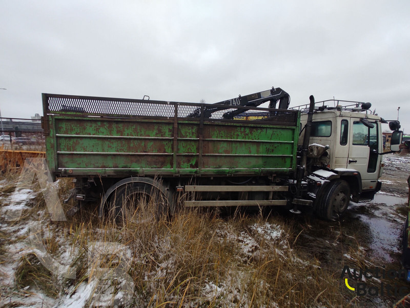 Volvo FL618 - Kamion vetëshkarkues, Kamion me vinç: foto 2 Volvo FL618 - Kamion vetëshkarkues, Kamion me vinç: foto 2