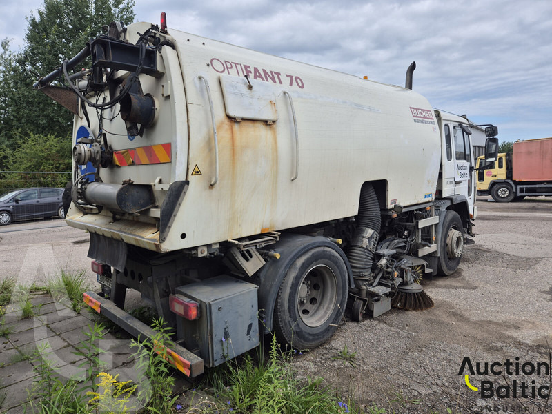 Volvo FL618 - Makinë fshirëse për rrugët: foto 4 Volvo FL618 - Makinë fshirëse për rrugët: foto 4