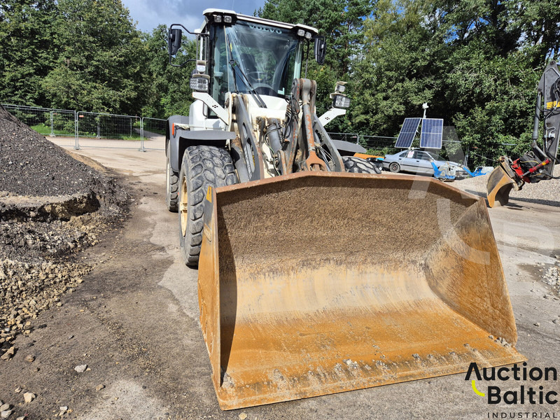 Volvo L 90 - Fadrom me goma: foto 2 Volvo L 90 - Fadrom me goma: foto 2
