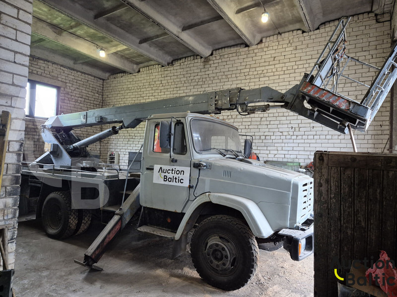 ZIL ZIL 433362 - Platformë ajrore e montuar në kamion: foto 1 ZIL ZIL 433362 - Platformë ajrore e montuar në kamion: foto 1