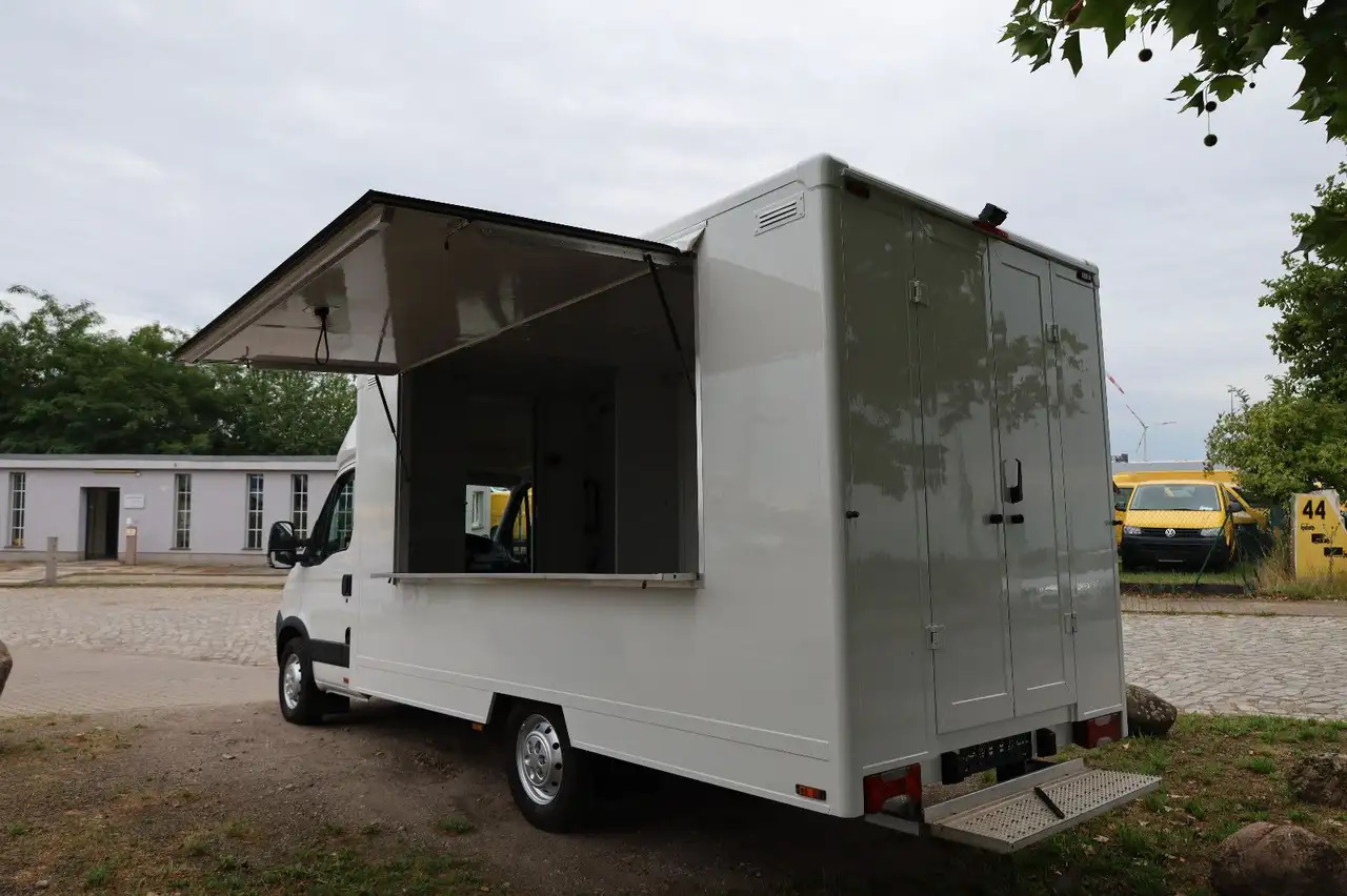 Iveco C30C/ FOODTRUCK/ Daily - Kamion shpërndarës: foto 2 Iveco C30C/ FOODTRUCK/ Daily - Kamion shpërndarës: foto 2