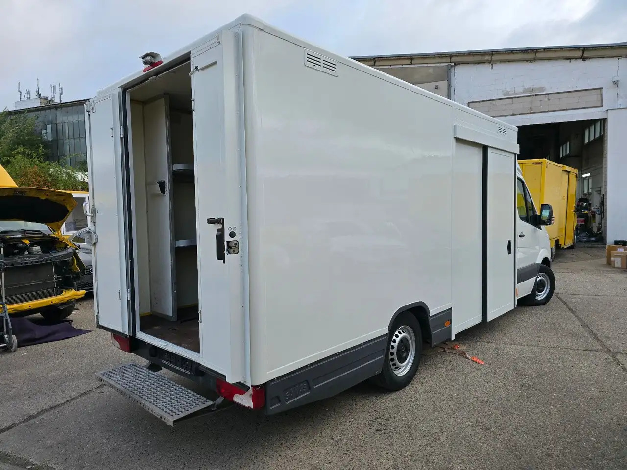 Mercedes-Benz Sprinter/Koffer/Regalsystem/ EU5/ 1. Hand - Kamioncine me kontinier: foto 5 Mercedes-Benz Sprinter/Koffer/Regalsystem/ EU5/ 1. Hand - Kamioncine me kontinier: foto 5