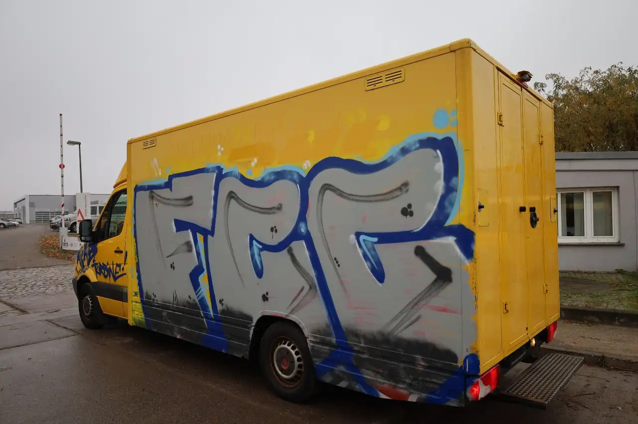 Mercedes-Benz Sprinter/ Koffer/Regalsystem - Kamioncine me kontinier: foto 3 Mercedes-Benz Sprinter/ Koffer/Regalsystem - Kamioncine me kontinier: foto 3