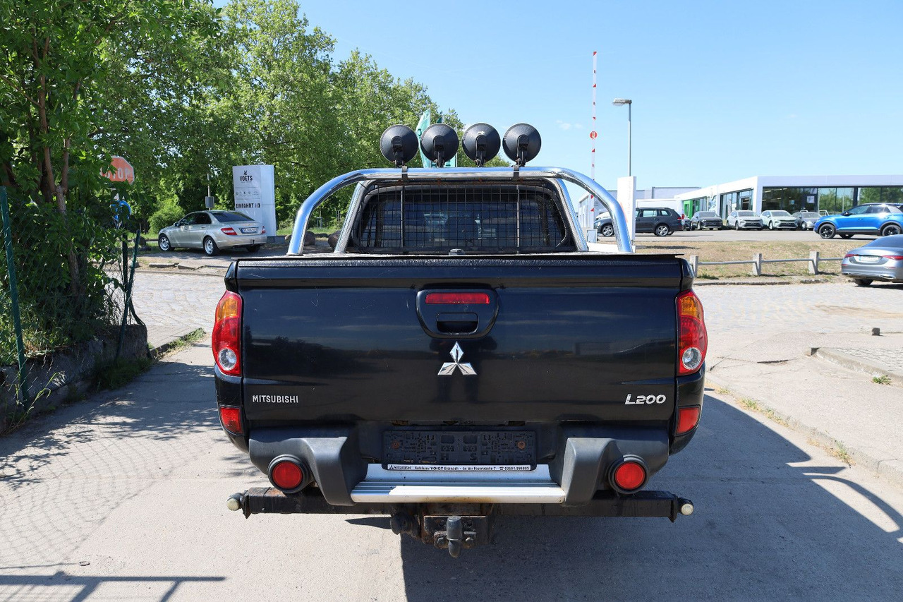 Mitsubishi L200 Invite 2.5 DI - SUV: foto 5 Mitsubishi L200 Invite 2.5 DI - SUV: foto 5
