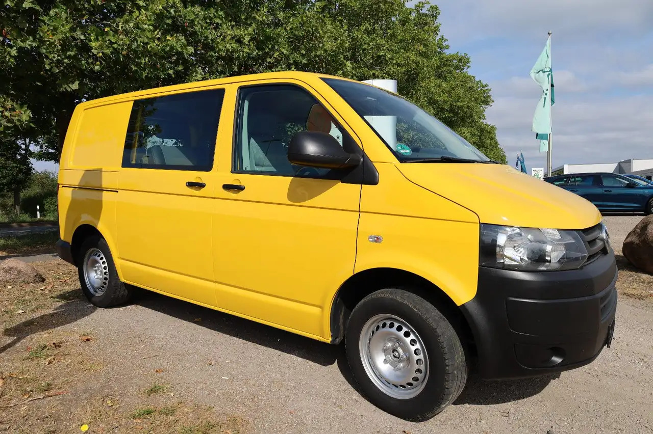 Volkswagen T5 Transporter/ 2.0 TDI/EU5/1.Hand/5-Sitze - Kamioncine dopio kabinë: foto 4 Volkswagen T5 Transporter/ 2.0 TDI/EU5/1.Hand/5-Sitze - Kamioncine dopio kabinë: foto 4