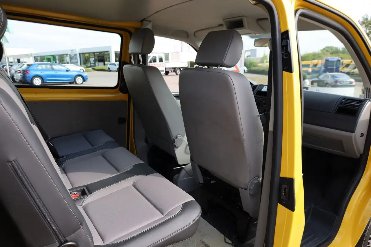 Volkswagen T5 Transporter/ 2.0 TDI/EU5/1.Hand/5-Sitze - Kamioncine dopio kabinë: foto 3 Volkswagen T5 Transporter/ 2.0 TDI/EU5/1.Hand/5-Sitze - Kamioncine dopio kabinë: foto 3