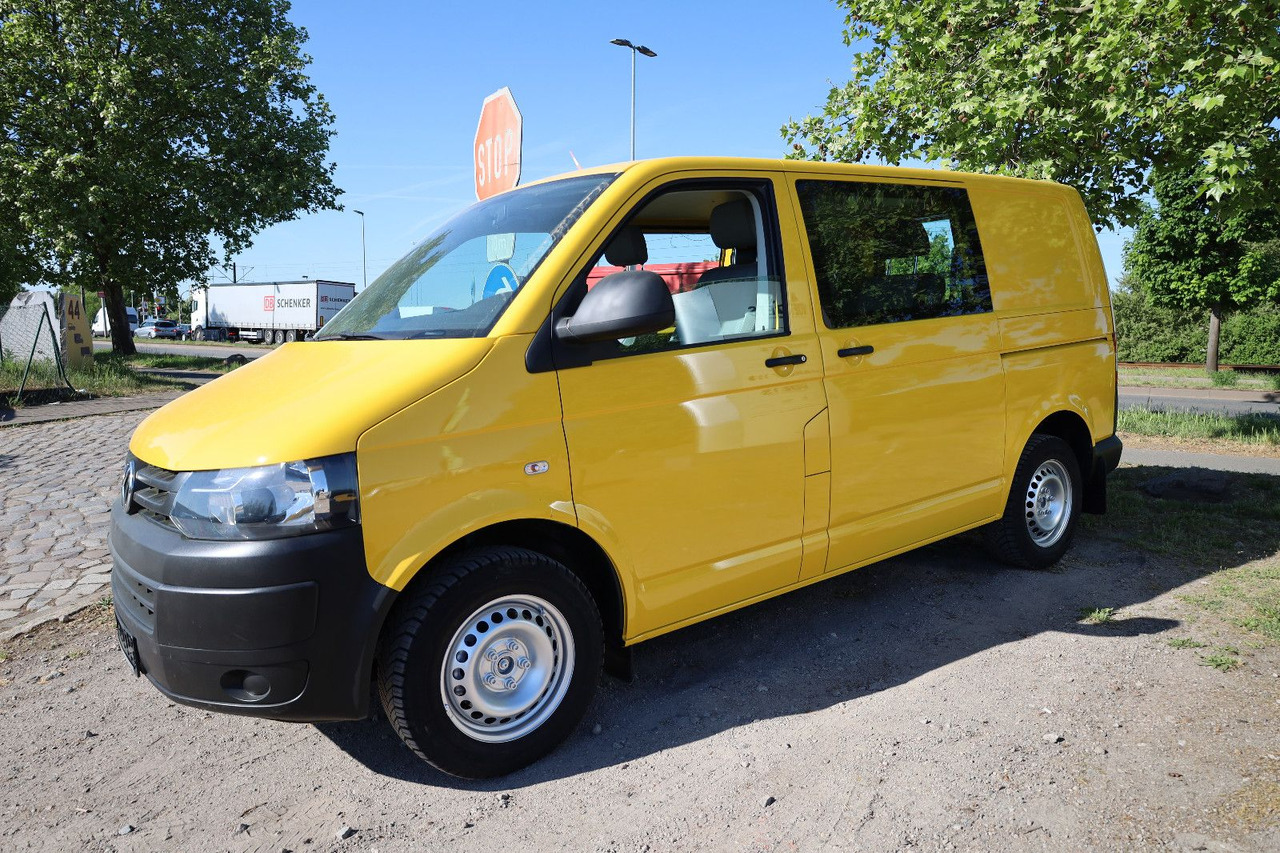 Volkswagen T5 Transporter Kasten-Kombi 2.0 TDI/EU5/5-Sitze - Furgon pasagjerësh: foto 3 Volkswagen T5 Transporter Kasten-Kombi 2.0 TDI/EU5/5-Sitze - Furgon pasagjerësh: foto 3