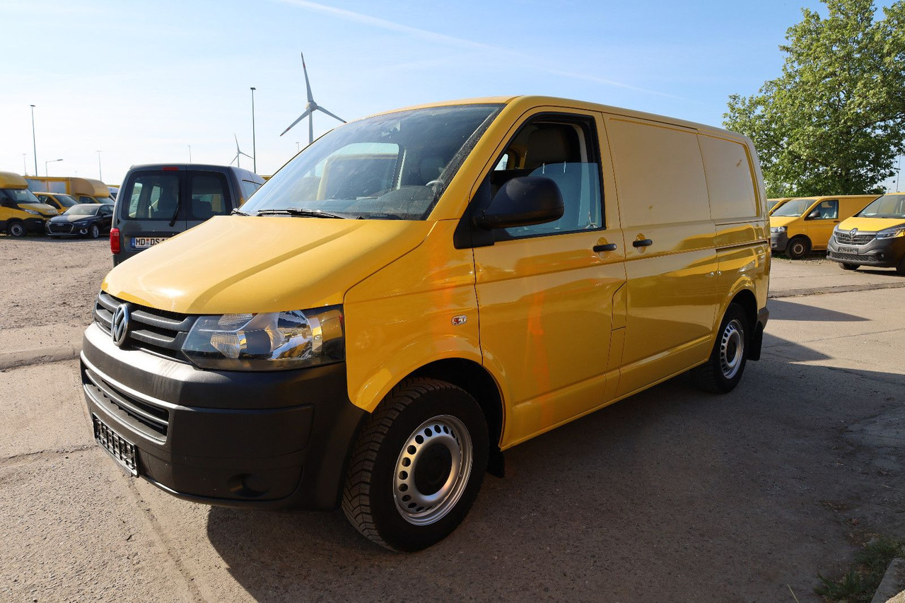 Volkswagen T5 Transporter Kasten-Kombi 2.0 TDI/EU5 - Furgon i vogël: foto 2 Volkswagen T5 Transporter Kasten-Kombi 2.0 TDI/EU5 - Furgon i vogël: foto 2