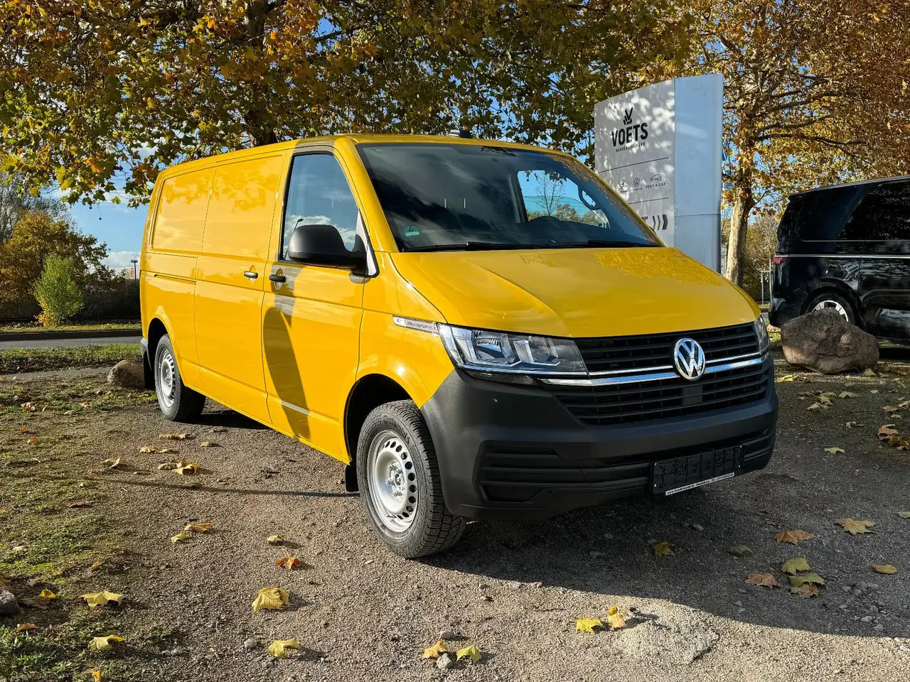 Volkswagen T6.1 Transporter Kasten Kasten lang FWD - Furgon: foto 1 Volkswagen T6.1 Transporter Kasten Kasten lang FWD - Furgon: foto 1