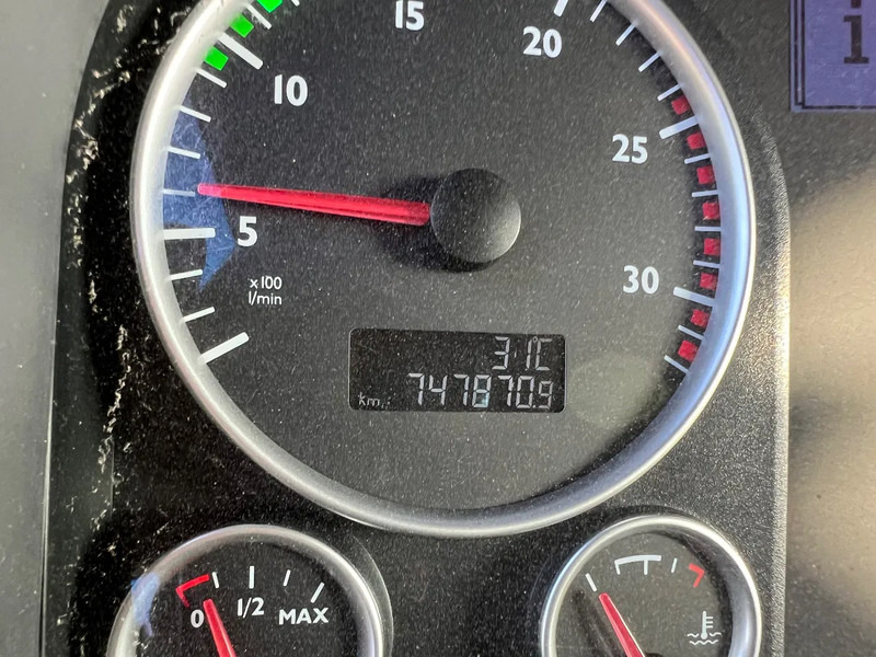 MAN TGX 18.480 Retarder***2xdieseltanks***TOP TRUCK TGX 480 - Gjysmë-kamion: foto 5 MAN TGX 18.480 Retarder***2xdieseltanks***TOP TRUCK TGX 480 - Gjysmë-kamion: foto 5