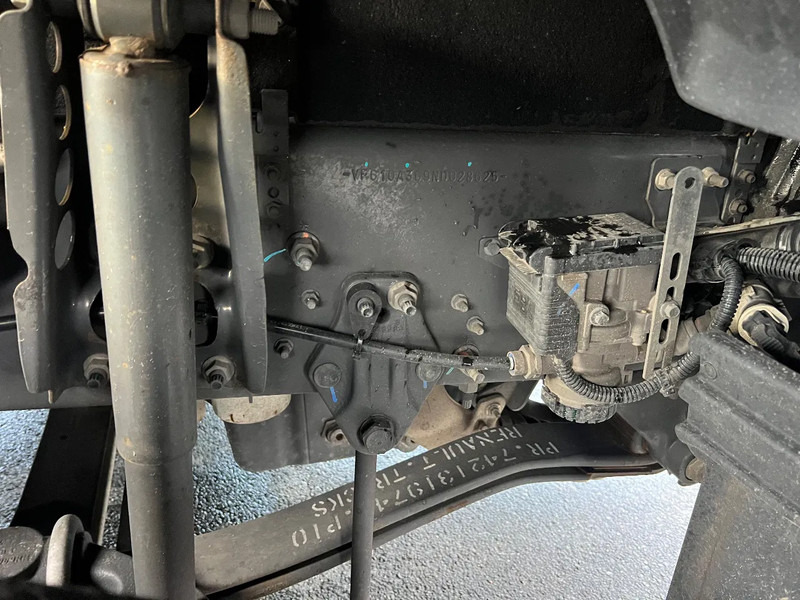 Renault T HIGH 520 VOITH RETARDER*T520 HIGH*2022 model*ND - Gjysmë-kamion: foto 3 Renault T HIGH 520 VOITH RETARDER*T520 HIGH*2022 model*ND - Gjysmë-kamion: foto 3