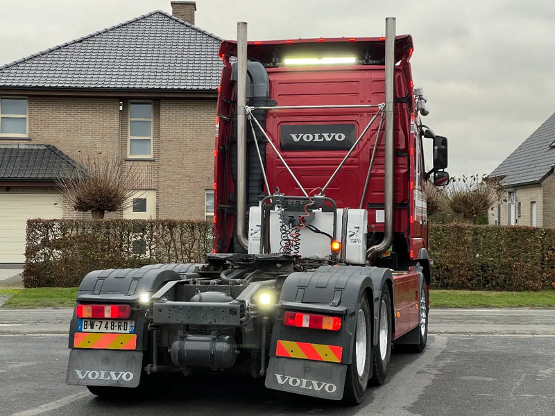 Volvo FH 16.700 Volvo FH16 700 6x4 full options **RETARDER**TV - Gjysmë-kamion: foto 4 Volvo FH 16.700 Volvo FH16 700 6x4 full options **RETARDER**TV - Gjysmë-kamion: foto 4