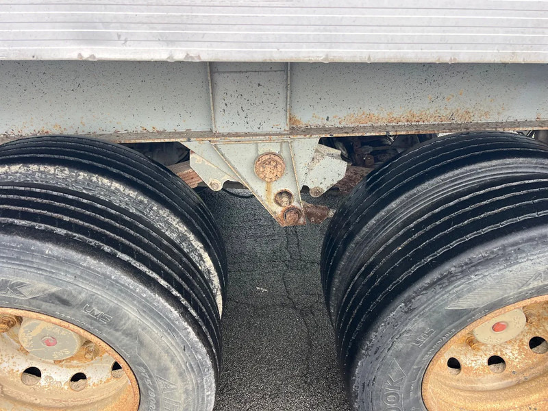 Kaiser Tipper**Full STEEL*SAF AXLE*WORKING GOOD - Gjysmë rimorkio vetëshkarkuese: foto 4 Kaiser Tipper**Full STEEL*SAF AXLE*WORKING GOOD - Gjysmë rimorkio vetëshkarkuese: foto 4