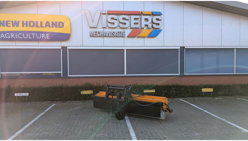 Bema Bema 25 Veegmachine - Makineri pastrimi: foto 2 Bema Bema 25 Veegmachine - Makineri pastrimi: foto 2