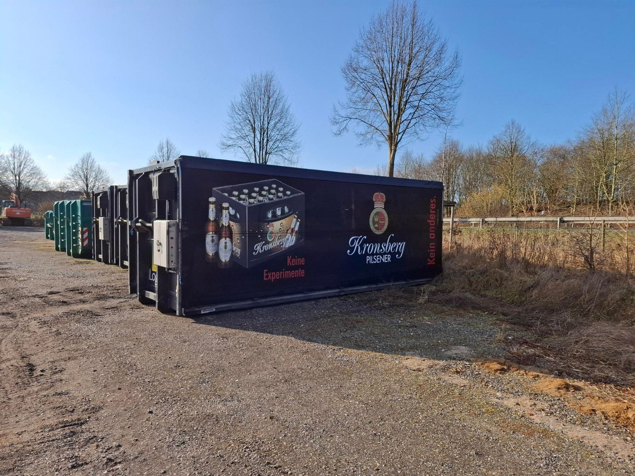 Getränke Abrollcontainer - Transportjer kontejnerësh/ Gjysmë rimorkio me karroceri të çmontueshme: foto 1 Getränke Abrollcontainer - Transportjer kontejnerësh/ Gjysmë rimorkio me karroceri të çmontueshme: foto 1