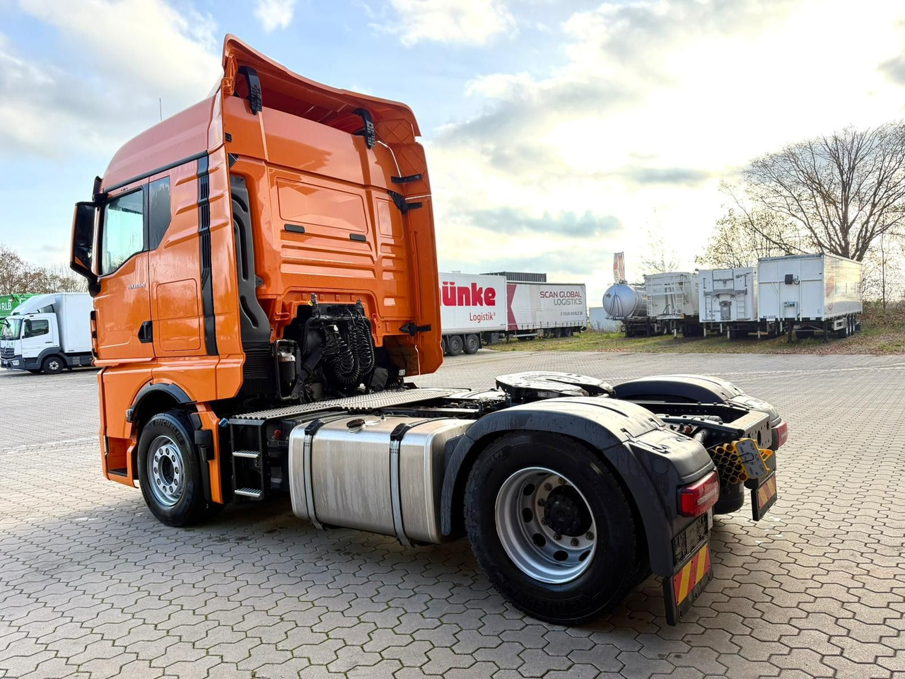 MAN TGX 18.510 23.000km!! Top Zustand - Gjysmë-kamion: foto 4 MAN TGX 18.510 23.000km!! Top Zustand - Gjysmë-kamion: foto 4