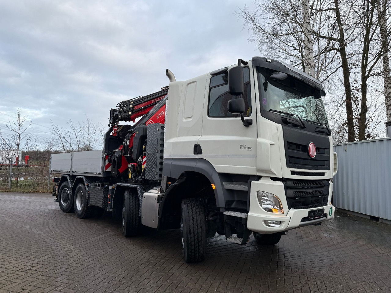 Tatra 41.500 Phoenix 8x8 mit Fassi F710 Ladekran - Gjysmë-kamion: foto 4 Tatra 41.500 Phoenix 8x8 mit Fassi F710 Ladekran - Gjysmë-kamion: foto 4