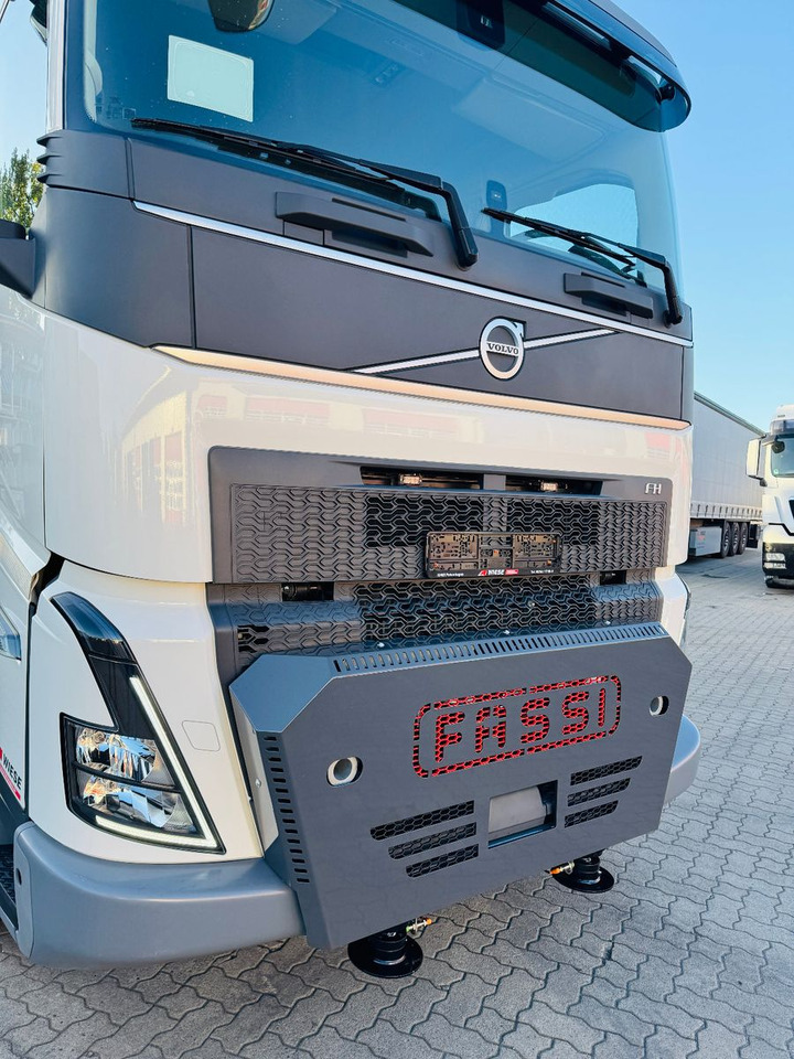 Volvo FH500 6x2 mit Fassi F545 2.27 JIB Winde so - Gjysmë-kamion: foto 2 Volvo FH500 6x2 mit Fassi F545 2.27 JIB Winde so - Gjysmë-kamion: foto 2