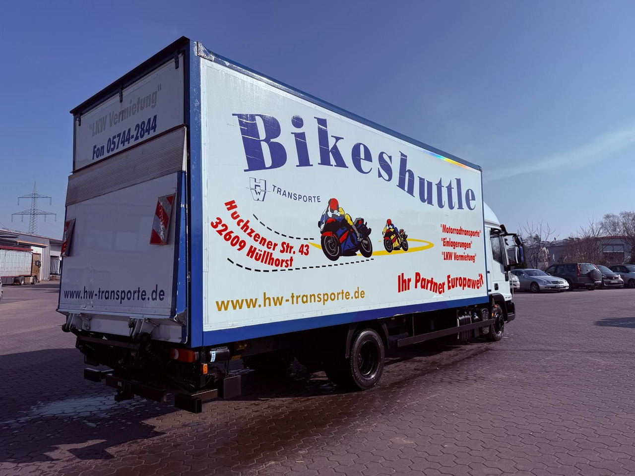 Iveco EEV 80E22 EuroCargo Koffer mit Ladebordwand 1T - Kamioncine me kontinier: foto 3 Iveco EEV 80E22 EuroCargo Koffer mit Ladebordwand 1T - Kamioncine me kontinier: foto 3