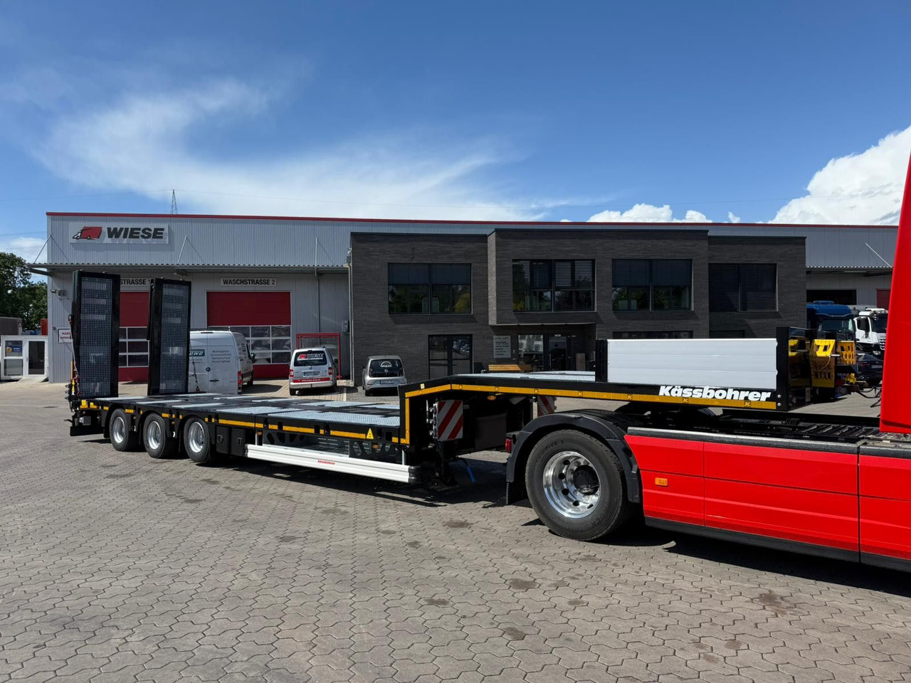 Kässbohrer SLS.HS Tieflader mit hydr. Schwanenhals - Gjysmë rimorkio me plan ngarkimi të ulët: foto 3 Kässbohrer SLS.HS Tieflader mit hydr. Schwanenhals - Gjysmë rimorkio me plan ngarkimi të ulët: foto 3