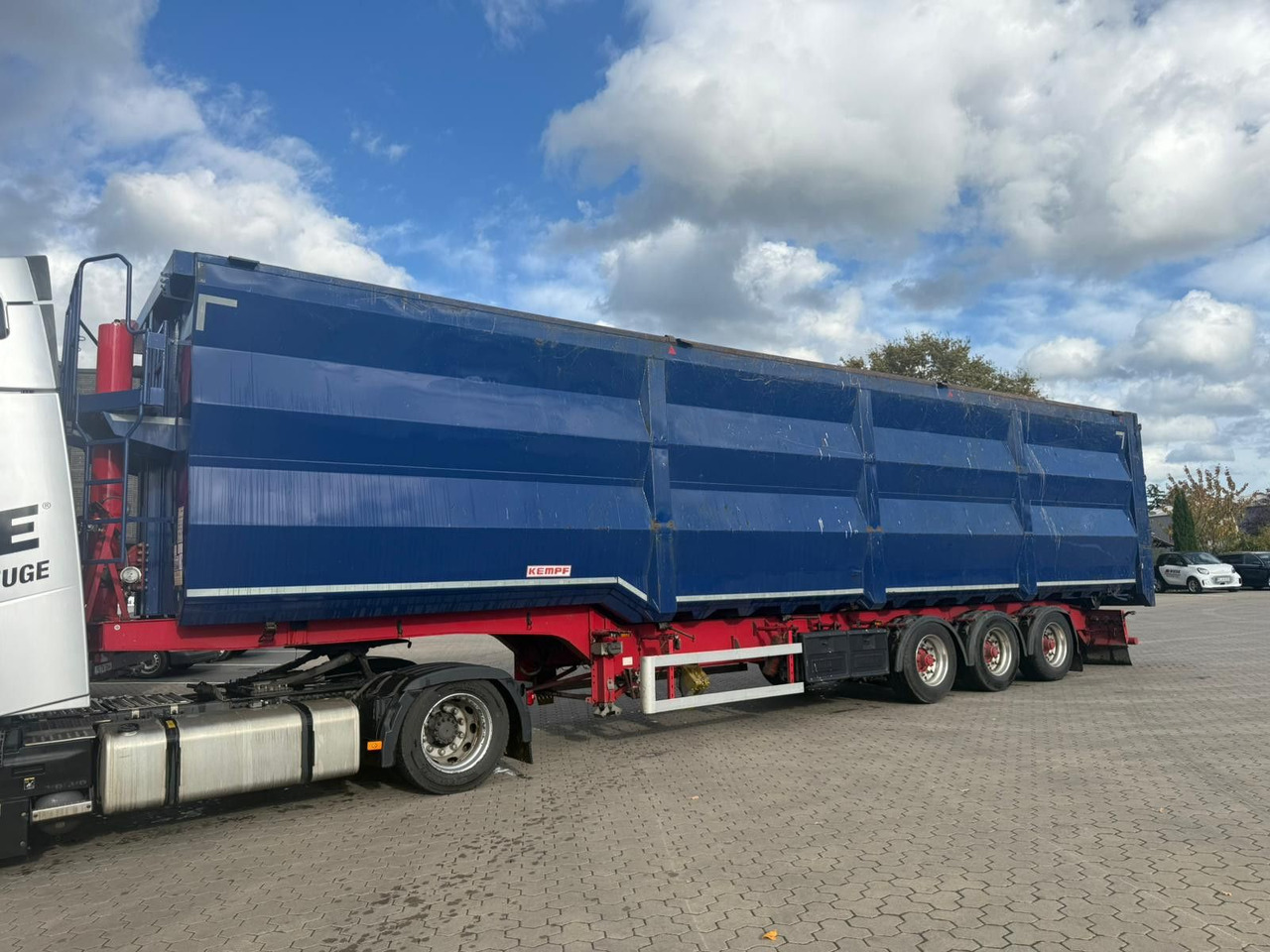 Kempf SKM 35/3 Großraummulde für Schrott 85m³ - Gjysmë rimorkio vetëshkarkuese: foto 2 Kempf SKM 35/3 Großraummulde für Schrott 85m³ - Gjysmë rimorkio vetëshkarkuese: foto 2