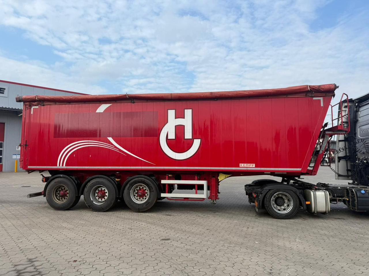 Kempf SKM Alu Kippmulde 50 m³, TÜV neu - Gjysmë rimorkio vetëshkarkuese: foto 5 Kempf SKM Alu Kippmulde 50 m³, TÜV neu - Gjysmë rimorkio vetëshkarkuese: foto 5