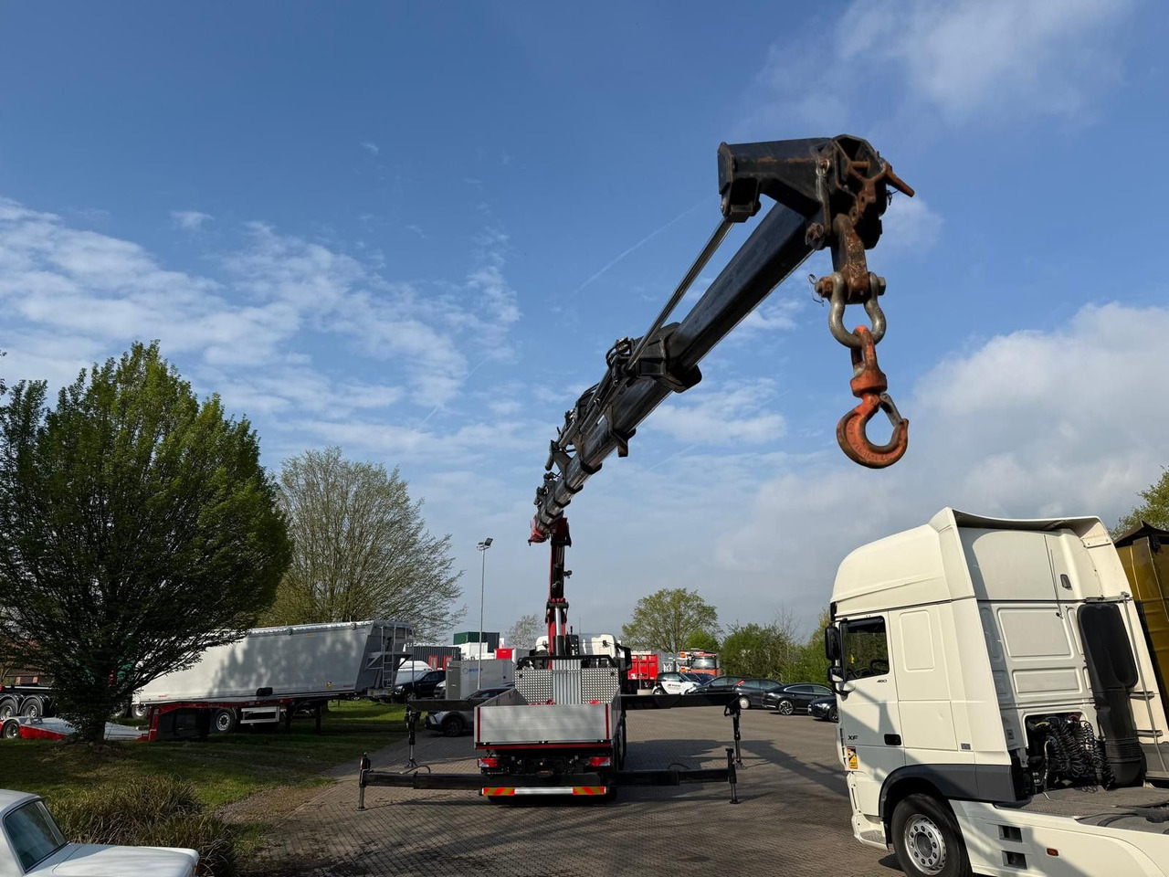 MAN 35.520 8x4 Kran Fassi F800, OHNE ABSTÜTZÜBERWACH - Kamion me vinç: foto 4 MAN 35.520 8x4 Kran Fassi F800, OHNE ABSTÜTZÜBERWACH - Kamion me vinç: foto 4
