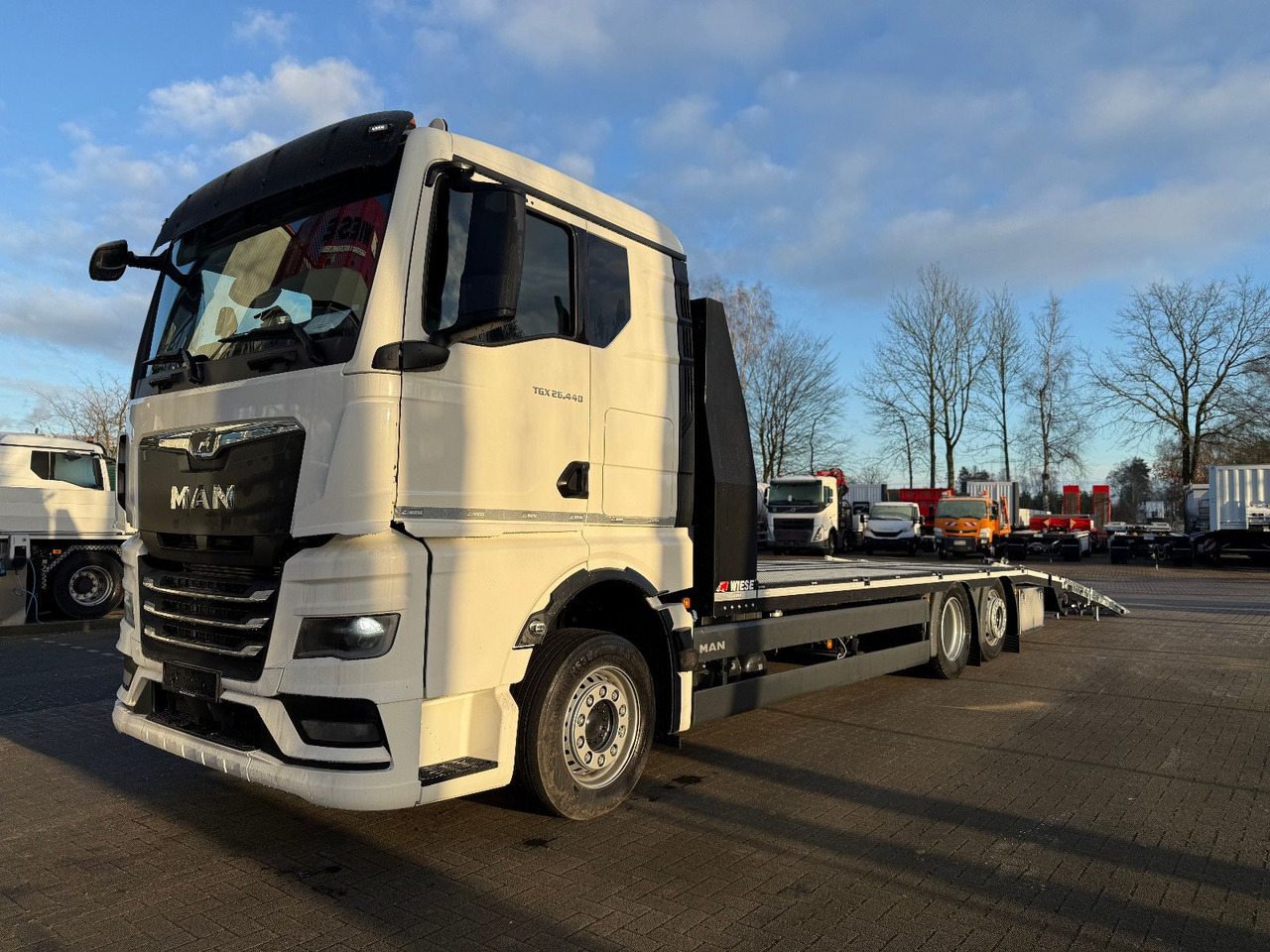 MAN Baumaschinen- Arbeitsbühnentransporter Rampen - Karrotrec: foto 4 MAN Baumaschinen- Arbeitsbühnentransporter Rampen - Karrotrec: foto 4