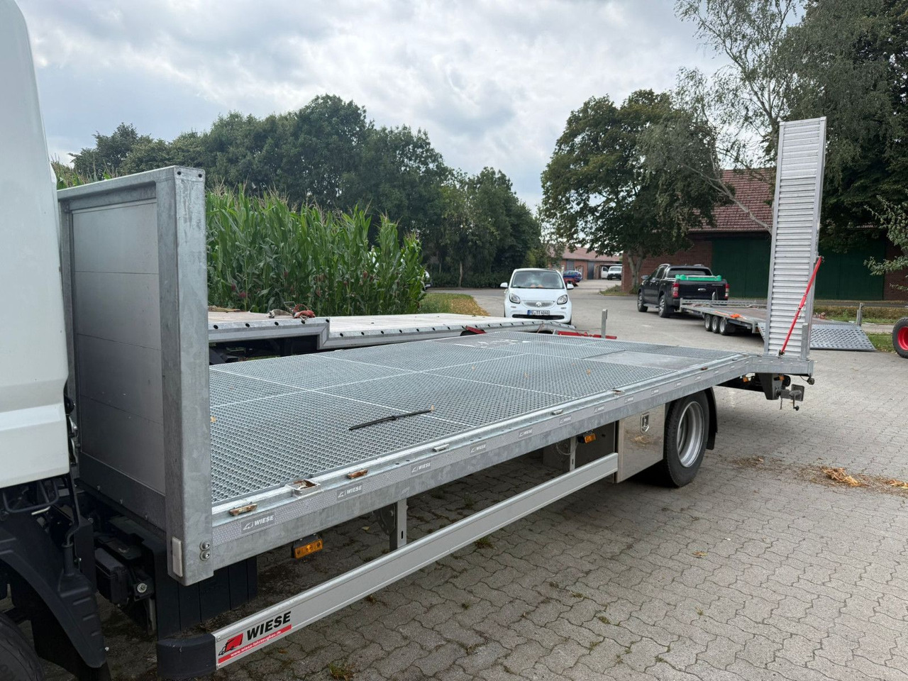 Mitsubishi Fuso Canter 7C18 Arbeitsbühnentransporter - Karrotrec: foto 5 Mitsubishi Fuso Canter 7C18 Arbeitsbühnentransporter - Karrotrec: foto 5