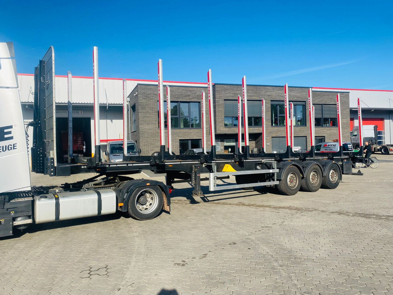PAVIC Holzauflieger mit Schemel und Rungen - Gjysem rimorkio për transport druri: foto 3 PAVIC Holzauflieger mit Schemel und Rungen - Gjysem rimorkio për transport druri: foto 3