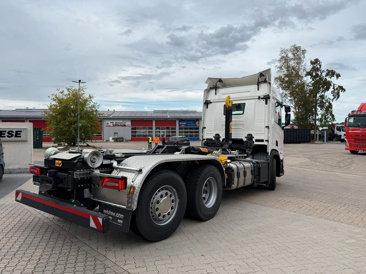 Scania R460 6x2 - Abrollkipper - Sofort Verfügbar! - Kamion vetëngarkues: foto 3 Scania R460 6x2 - Abrollkipper - Sofort Verfügbar! - Kamion vetëngarkues: foto 3