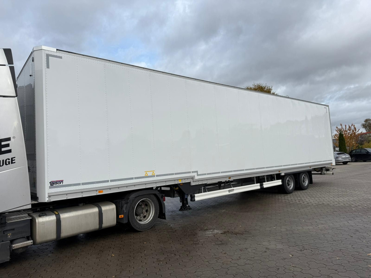 Talson TGG TAL 12/18 Mega Kofferauflieger Kleidung 99m³ - Gjysmë rimorkio me vagonetë të mbyllur: foto 3 Talson TGG TAL 12/18 Mega Kofferauflieger Kleidung 99m³ - Gjysmë rimorkio me vagonetë të mbyllur: foto 3