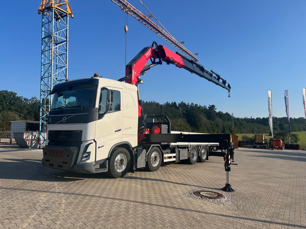 Volvo FH 500 8x2 Kran F710 RA2.26 - Kamion me karroceri të hapur: foto 1 Volvo FH 500 8x2 Kran F710 RA2.26 - Kamion me karroceri të hapur: foto 1