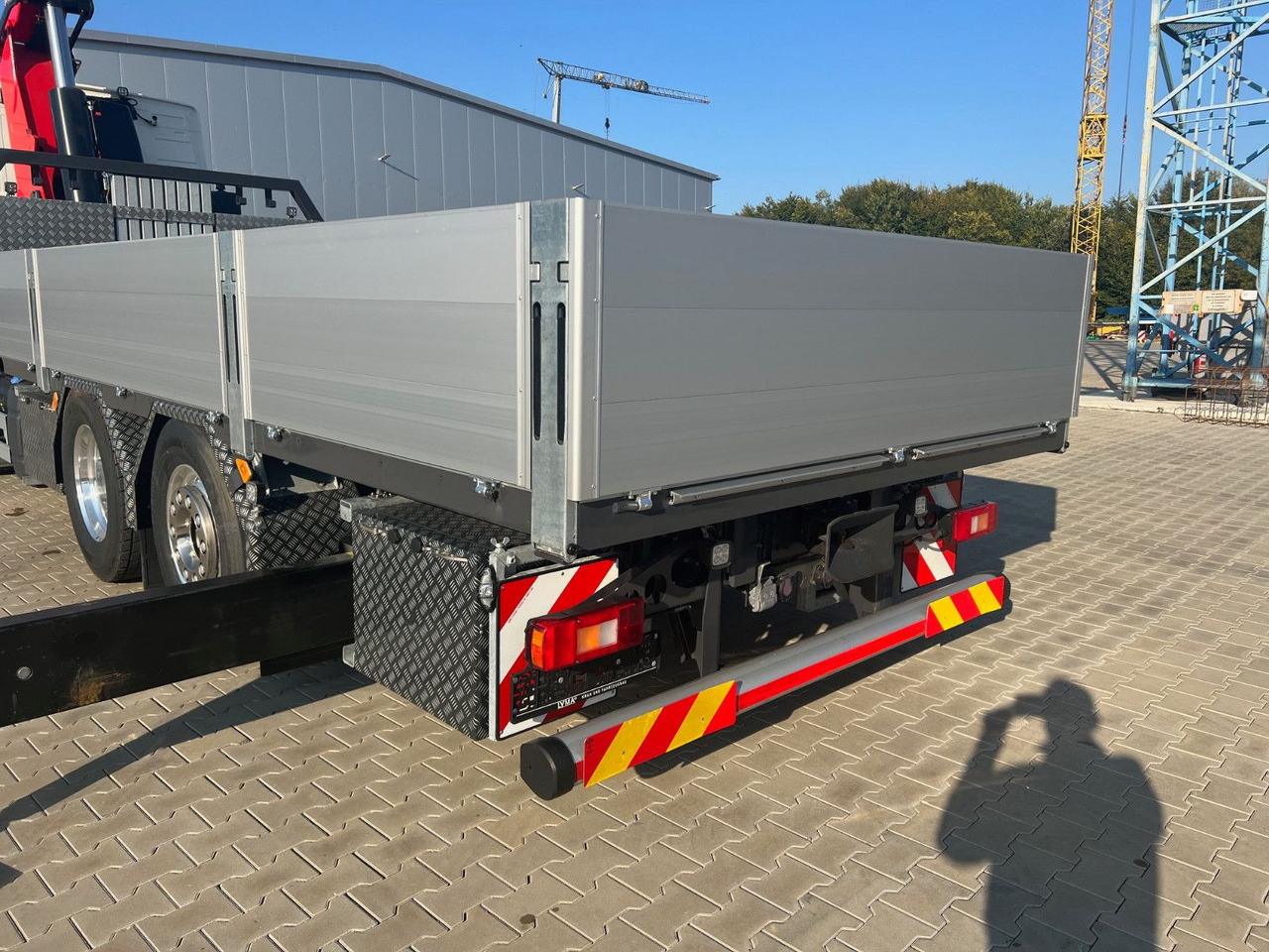 Volvo FH 500 8x2 Kran F710 RA2.26 - Kamion me vinç: foto 3 Volvo FH 500 8x2 Kran F710 RA2.26 - Kamion me vinç: foto 3