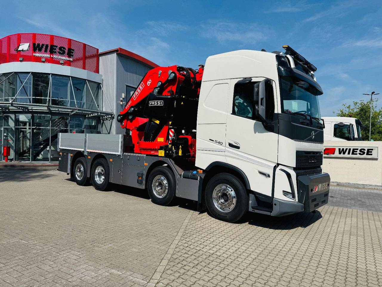 Volvo FH 540 mit Fassi F2150RAL Fly Jib + Winde - Kamion me karroceri të hapur, Kamion me vinç: foto 3 Volvo FH 540 mit Fassi F2150RAL Fly Jib + Winde - Kamion me karroceri të hapur, Kamion me vinç: foto 3