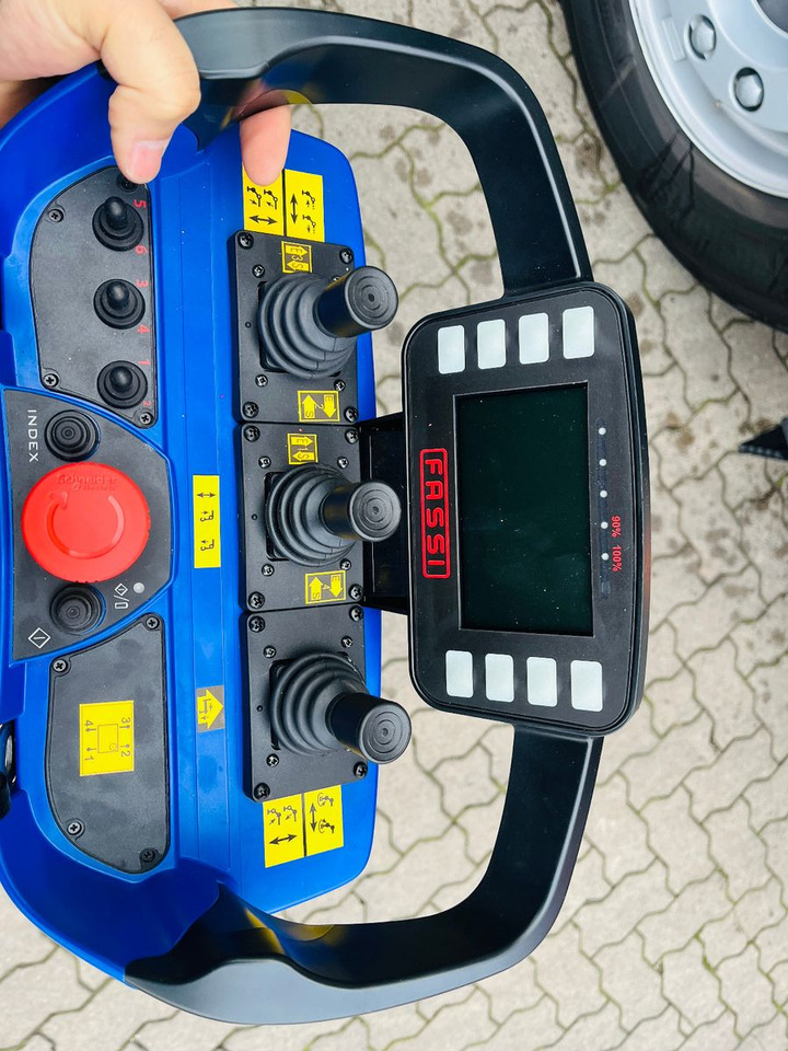 Volvo FMX 540 6x2 mit F545RA.2.28 - Kamion me vinç: foto 5 Volvo FMX 540 6x2 mit F545RA.2.28 - Kamion me vinç: foto 5