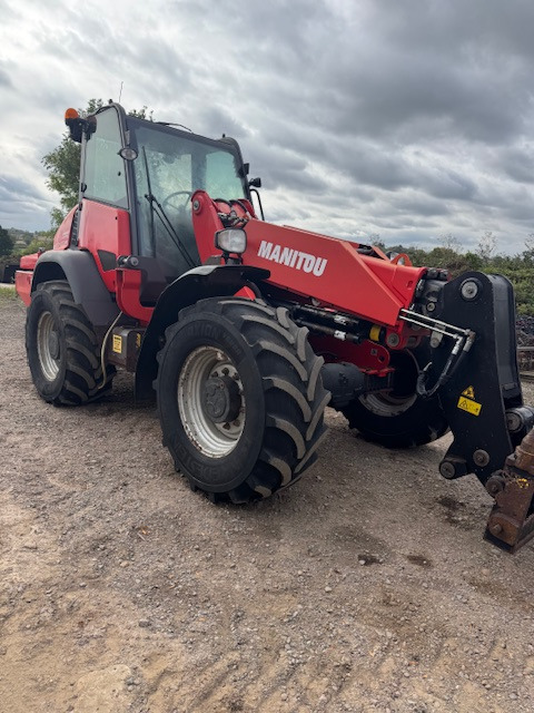 MANITOU MLA 630 125 - Pirun ngritës: foto 1 MANITOU MLA 630 125 - Pirun ngritës: foto 1