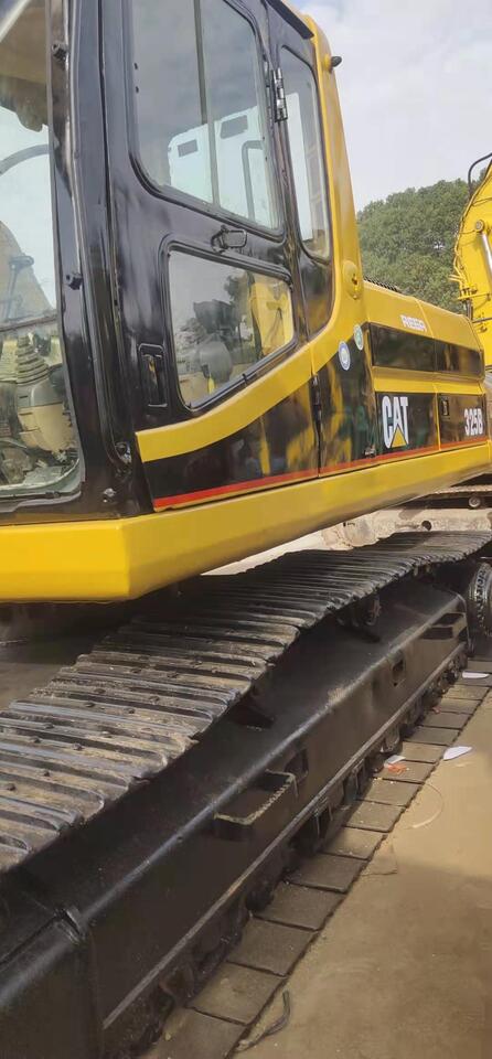 CATERPILLAR 325B - Ekskavator me zinxhirë: foto 4 CATERPILLAR 325B - Ekskavator me zinxhirë: foto 4