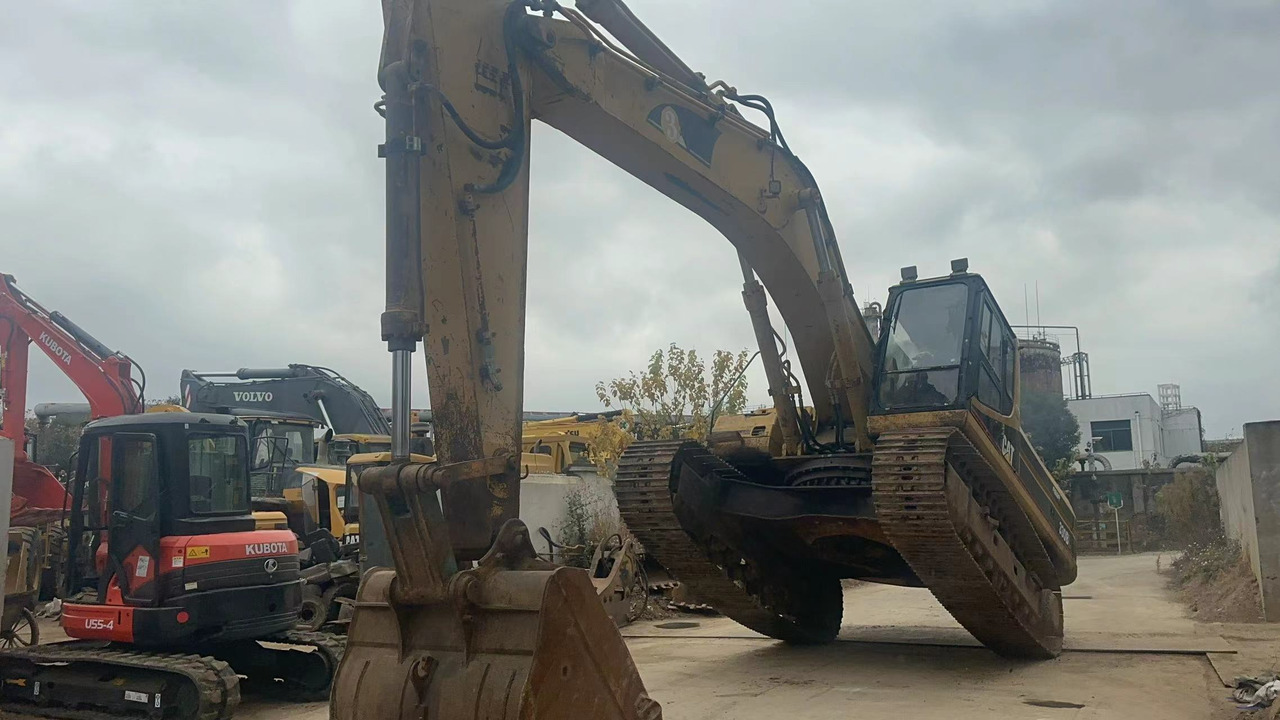 CATERPILLAR 330BL - Ekskavator me zinxhirë: foto 1 CATERPILLAR 330BL - Ekskavator me zinxhirë: foto 1