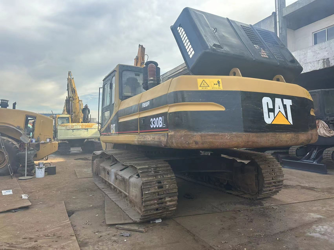 CATERPILLAR 330BL - Ekskavator me zinxhirë: foto 4 CATERPILLAR 330BL - Ekskavator me zinxhirë: foto 4