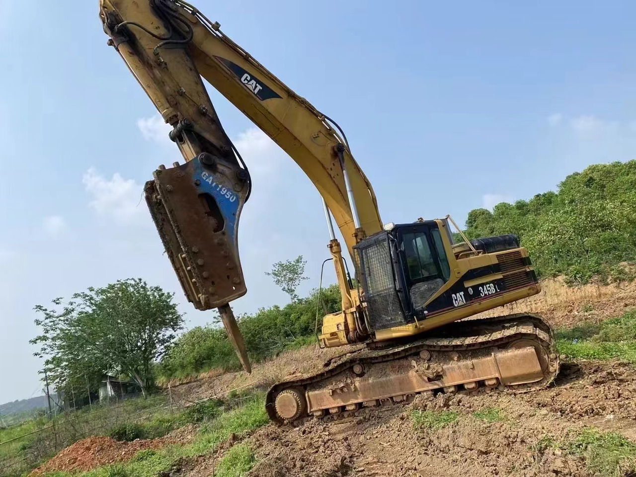 CATERPILLAR 345B - Ekskavator me zinxhirë: foto 2 CATERPILLAR 345B - Ekskavator me zinxhirë: foto 2