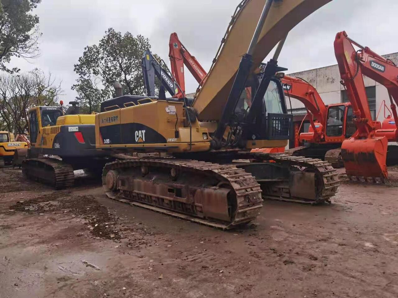 CATERPILLAR 349DL - Ekskavator me zinxhirë: foto 3 CATERPILLAR 349DL - Ekskavator me zinxhirë: foto 3