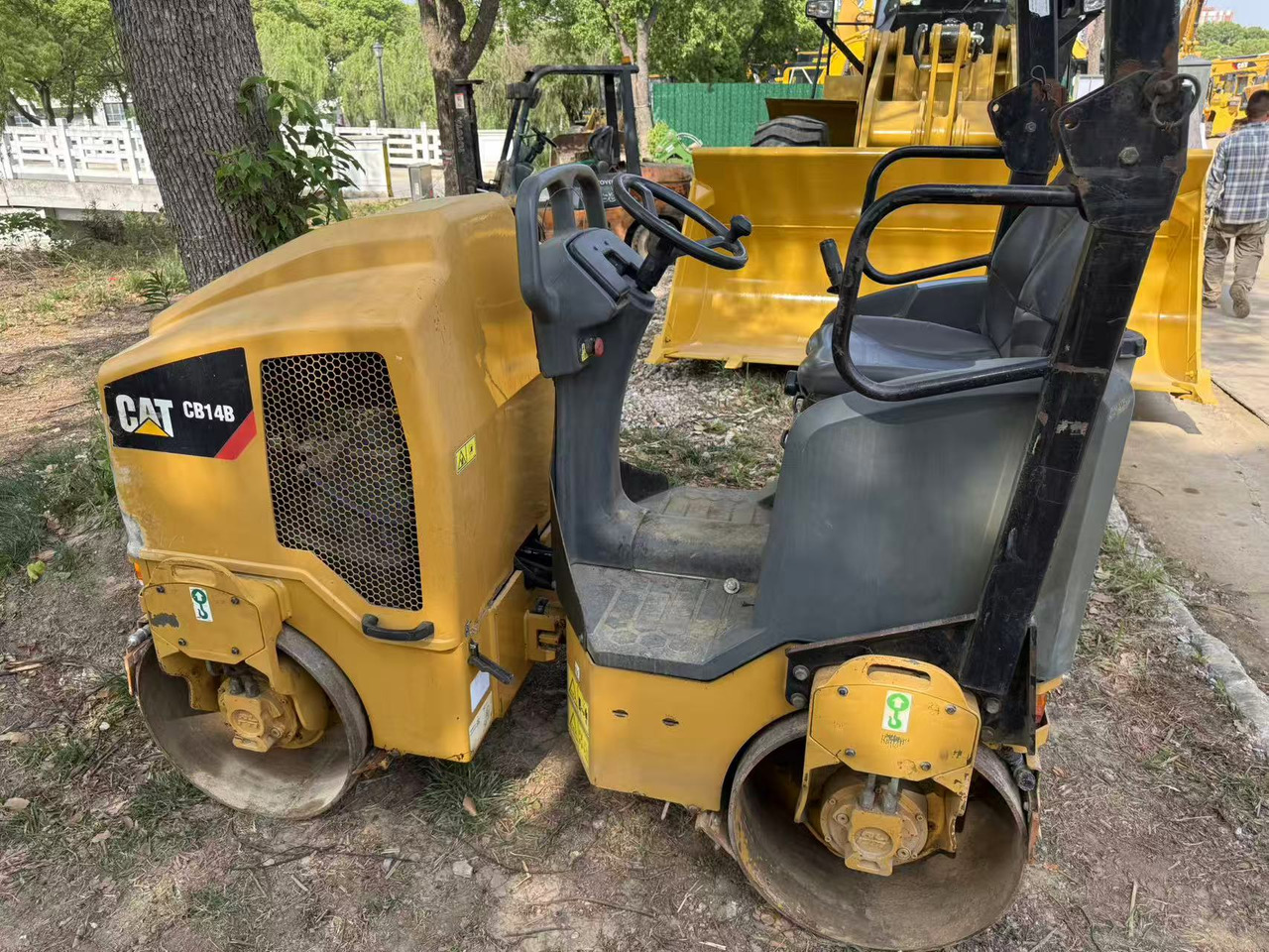 CATERPILLAR CB14B - Rul: foto 4 CATERPILLAR CB14B - Rul: foto 4