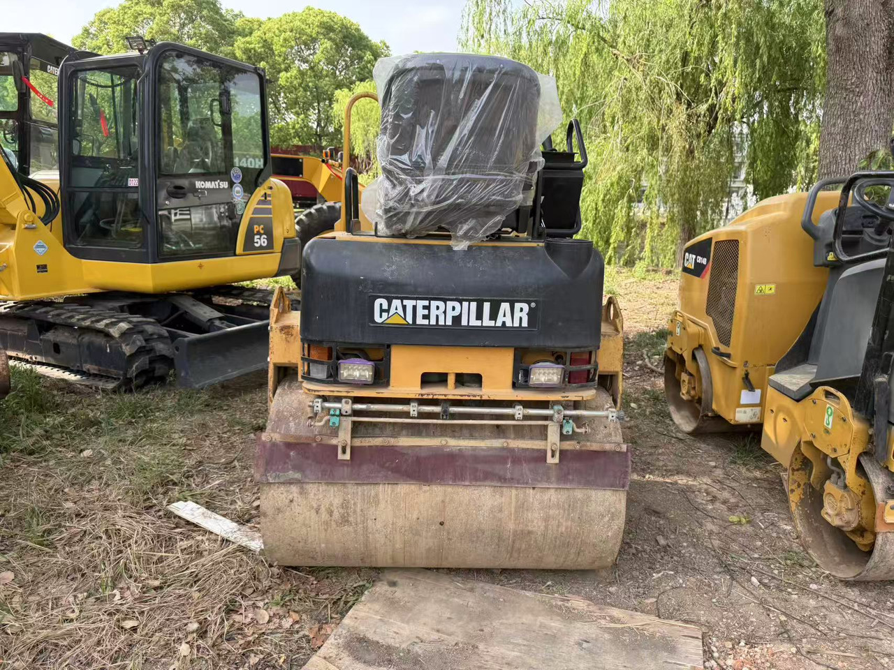 CATERPILLAR CB24B - Rul: foto 3 CATERPILLAR CB24B - Rul: foto 3
