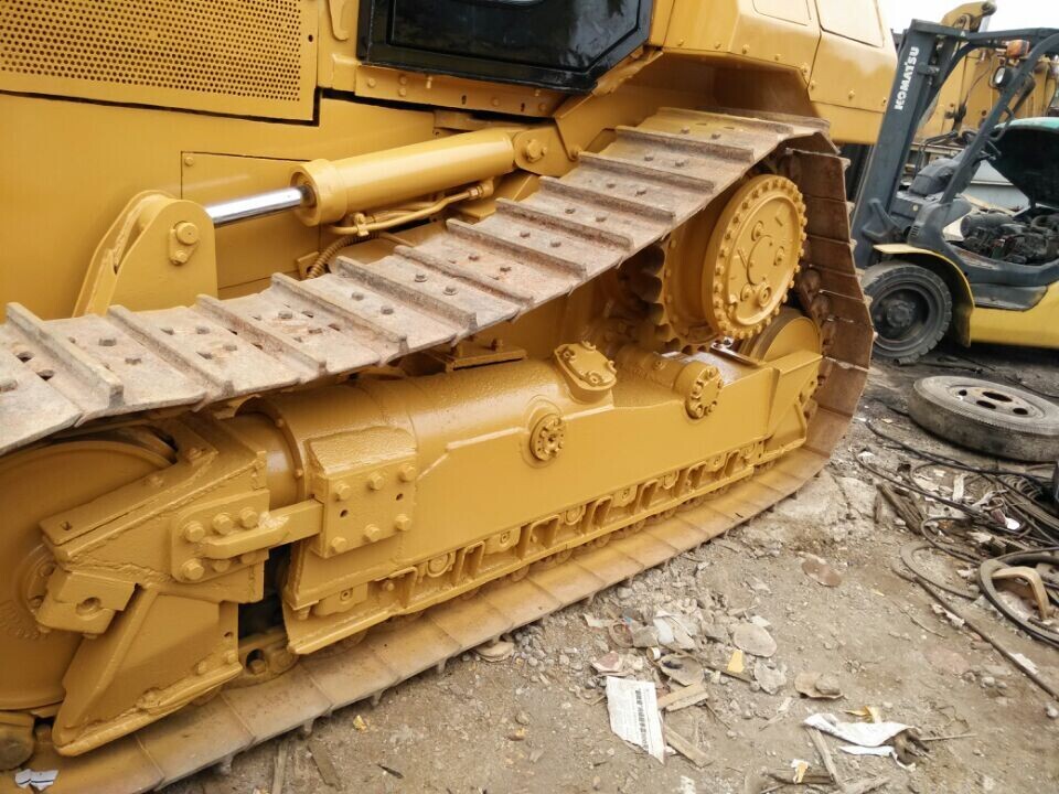 CATERPILLAR D4H - Buldozer: foto 4 CATERPILLAR D4H - Buldozer: foto 4