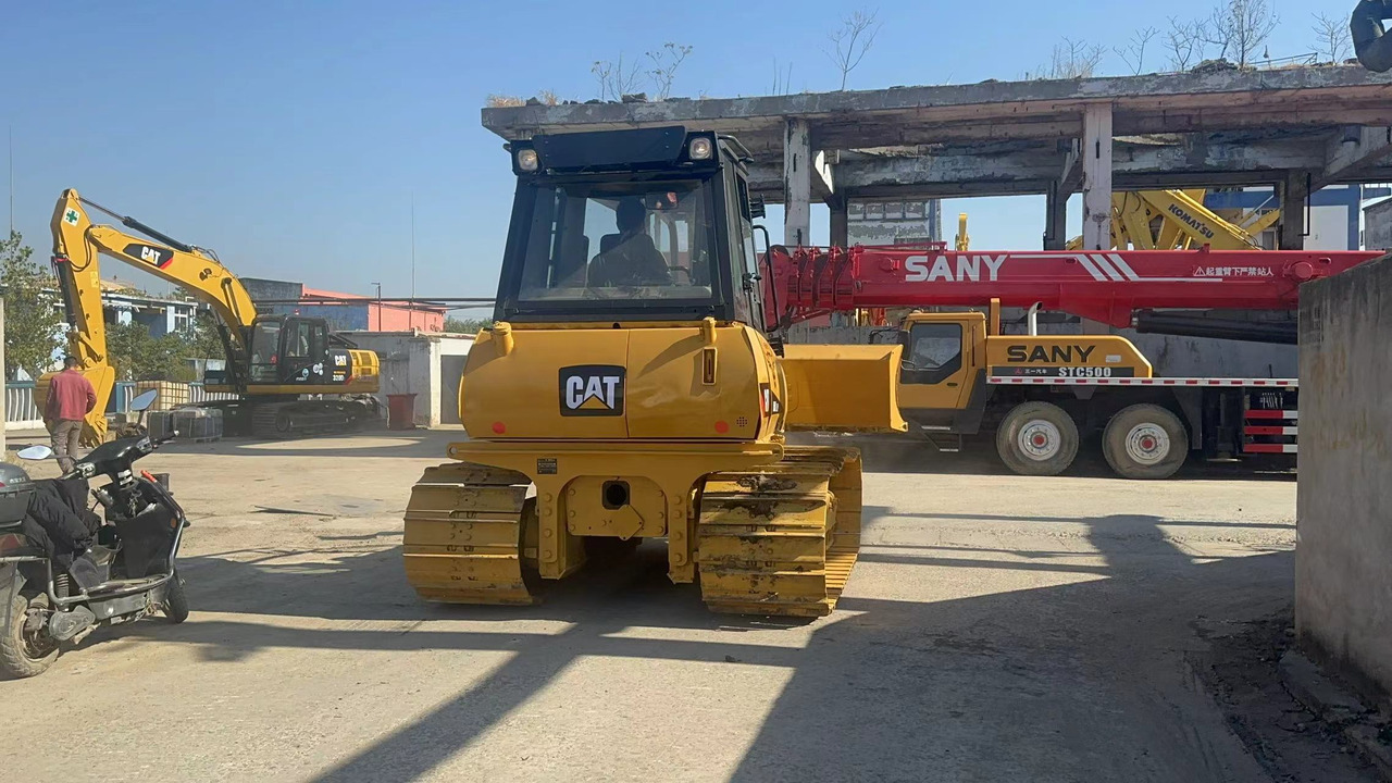 CATERPILLAR D5K - Buldozer: foto 4 CATERPILLAR D5K - Buldozer: foto 4