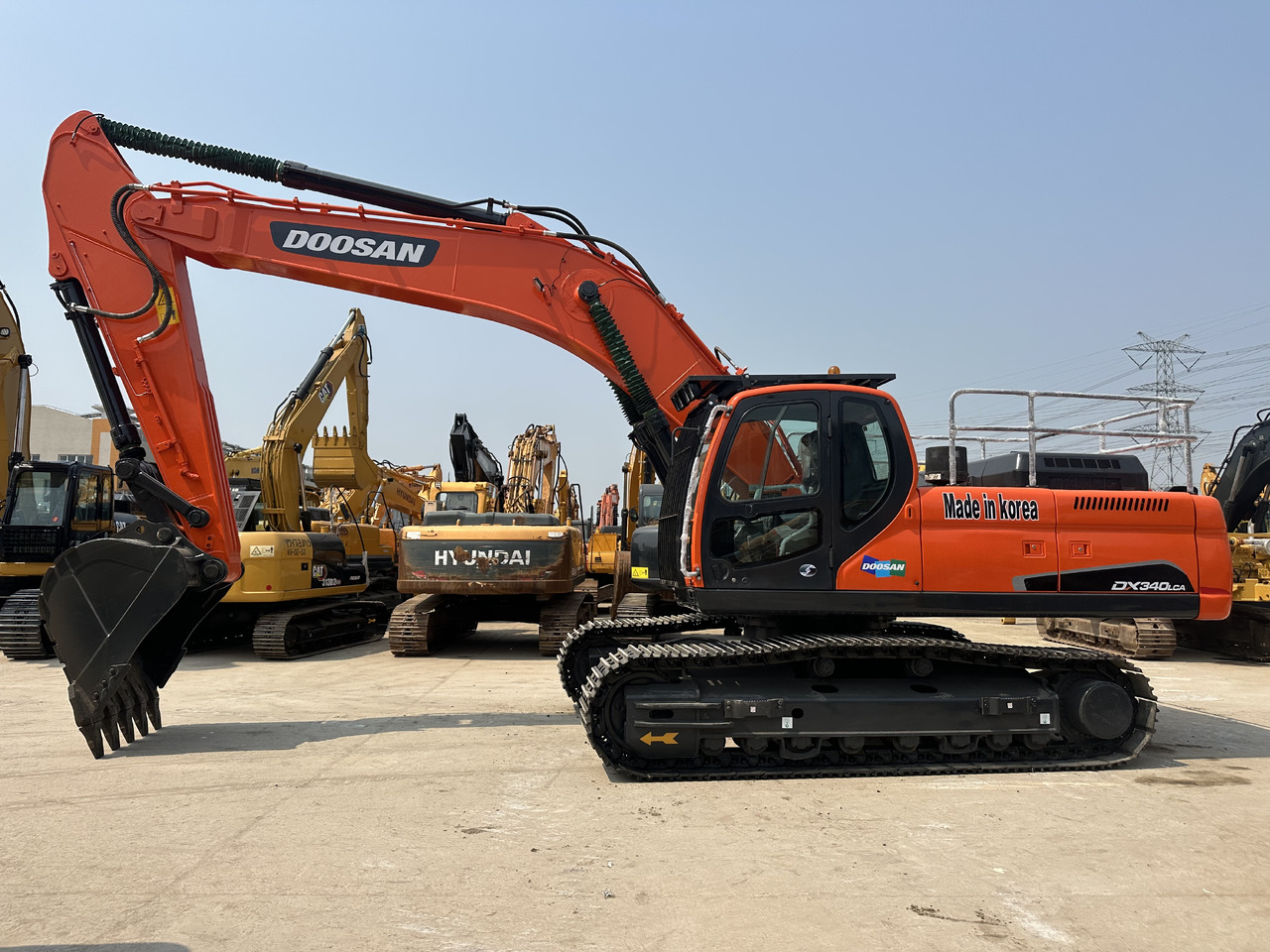 DOOSAN DX340LCA - Ekskavator me zinxhirë: foto 1 DOOSAN DX340LCA - Ekskavator me zinxhirë: foto 1