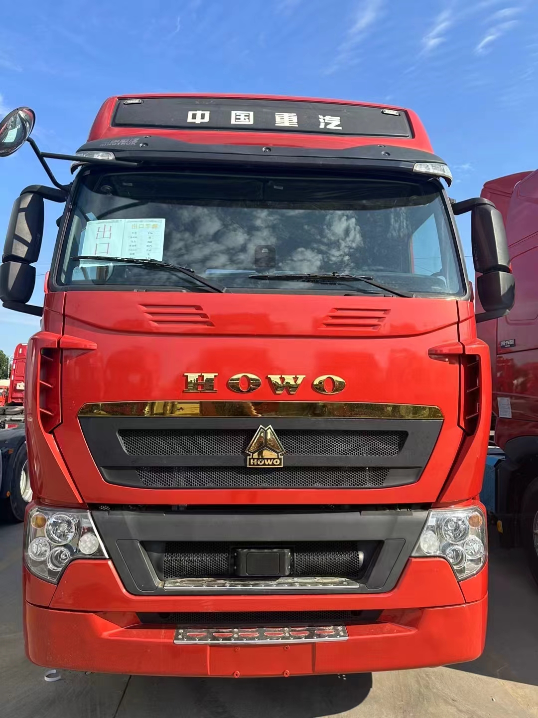 SINOTRUK HOWO T7H 460 6X4 - Gjysmë-kamion: foto 2 SINOTRUK HOWO T7H 460 6X4 - Gjysmë-kamion: foto 2